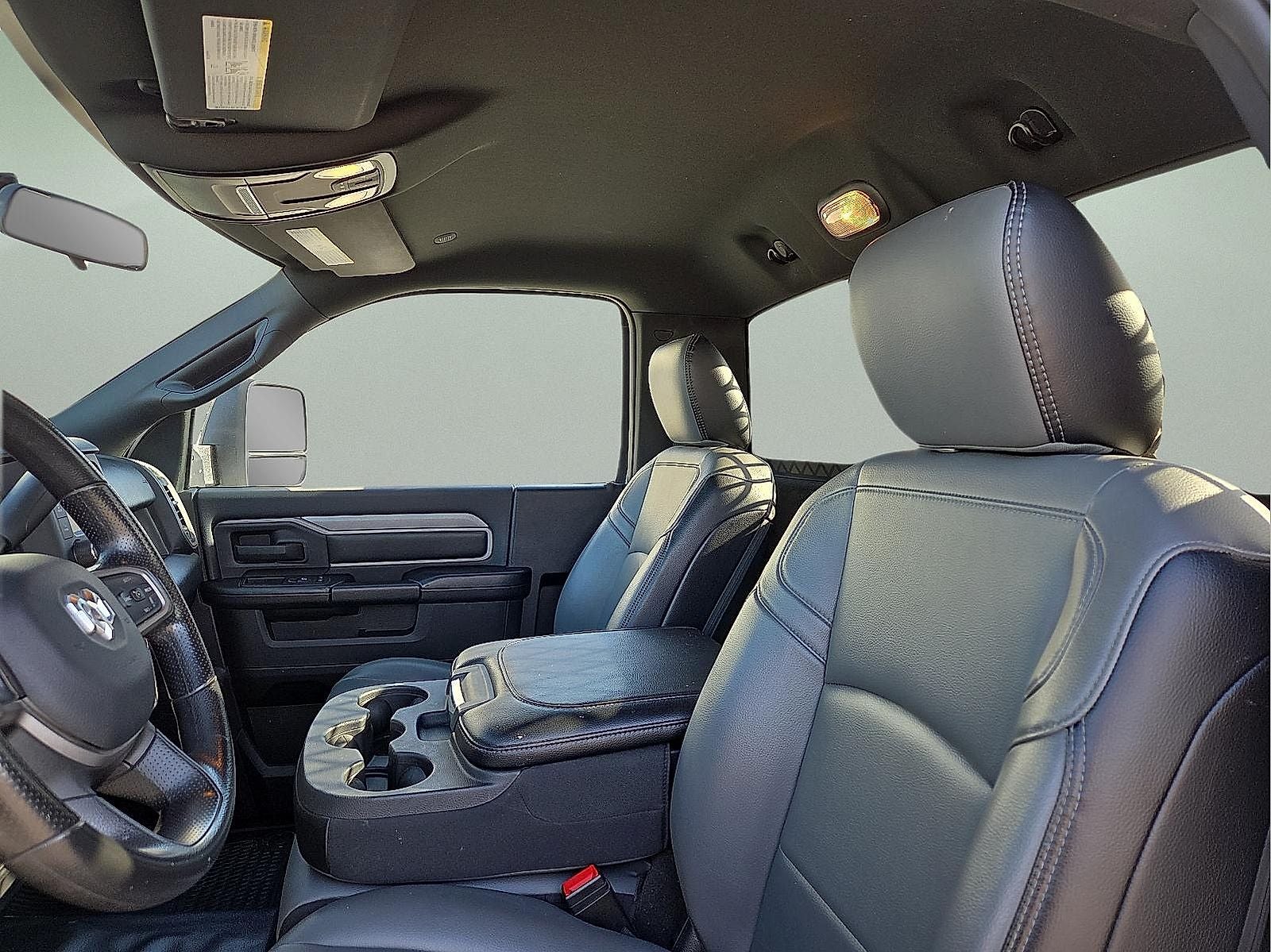 2023 RAM 4500 Chassis Tradesman/SLT