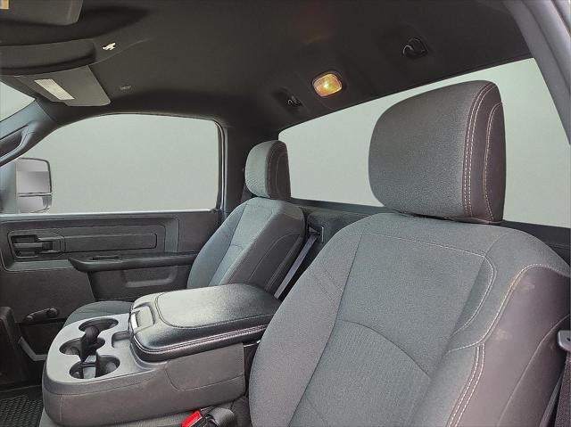 2023 RAM 5500 Chassis Tradesman/SLT