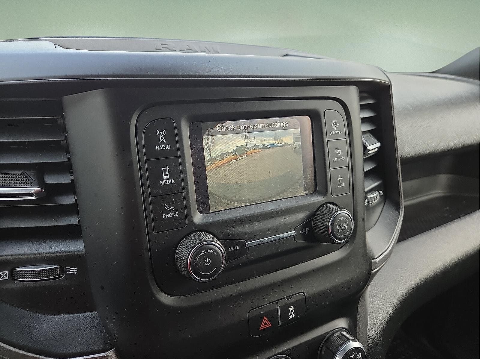 2023 RAM 5500 Chassis Tradesman/SLT