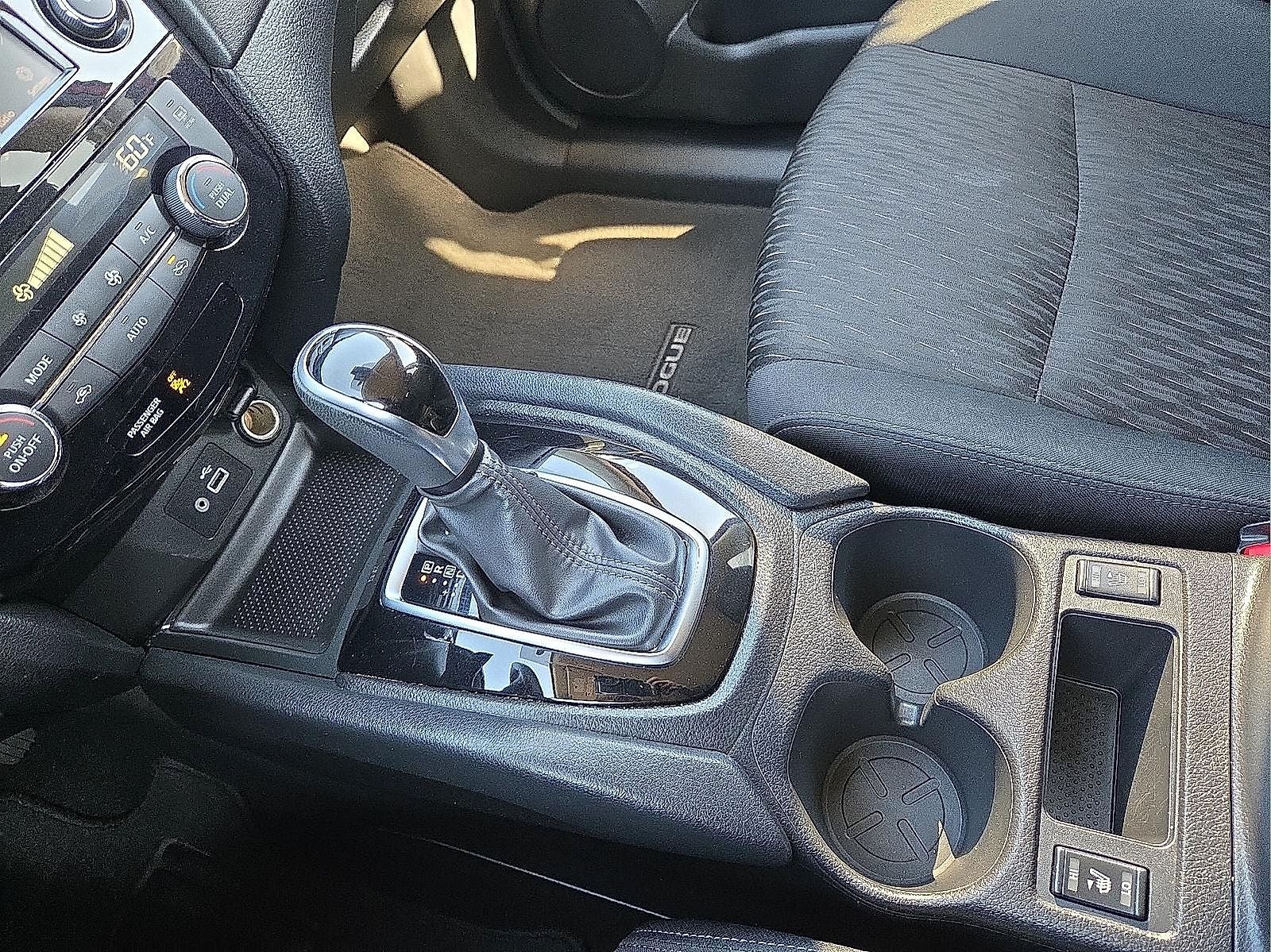 2020 Nissan Rogue SV FWD