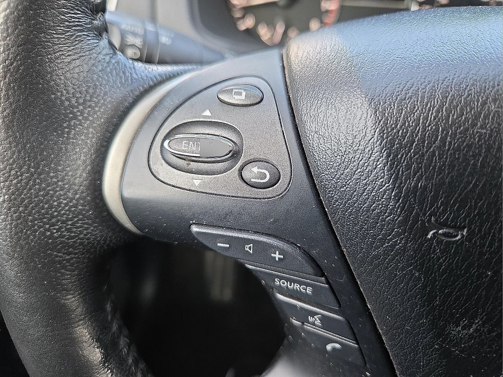 2020 Nissan Pathfinder SL 2WD