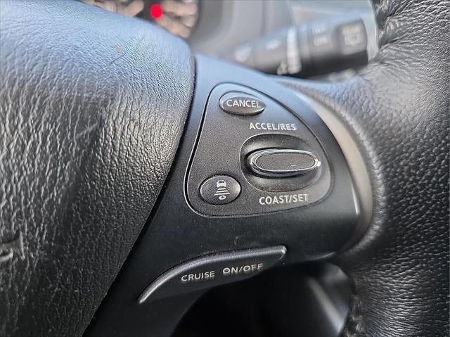 2020 Nissan Pathfinder SL 2WD