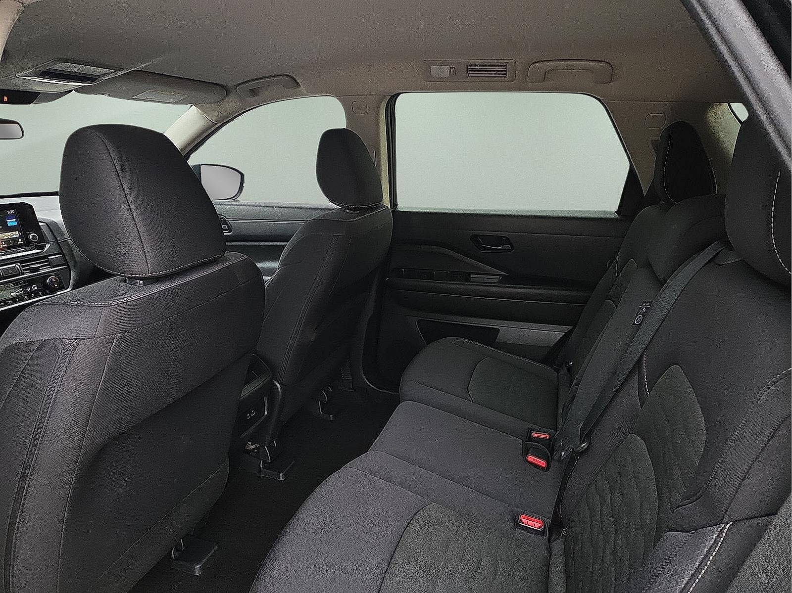 2025 Nissan Pathfinder S