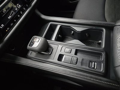 2025 Nissan Pathfinder S FWD