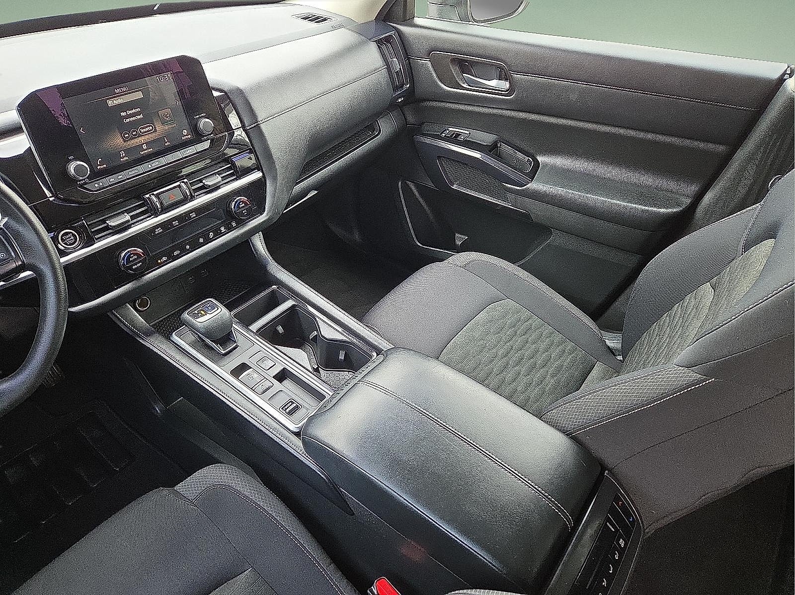 2022 Nissan Pathfinder S 2WD