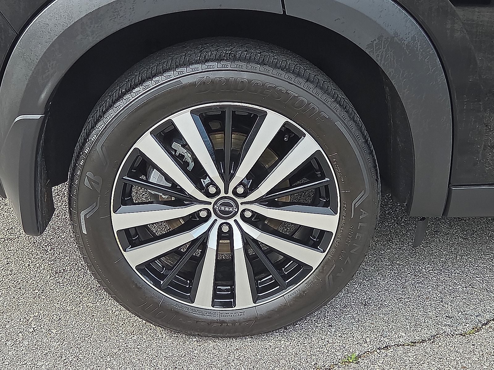2025 Nissan Pathfinder Platinum 4WD