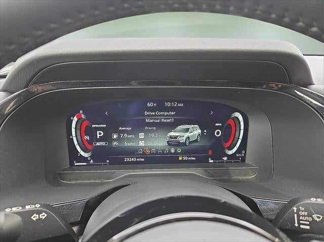 2025 Nissan Pathfinder Platinum 4WD