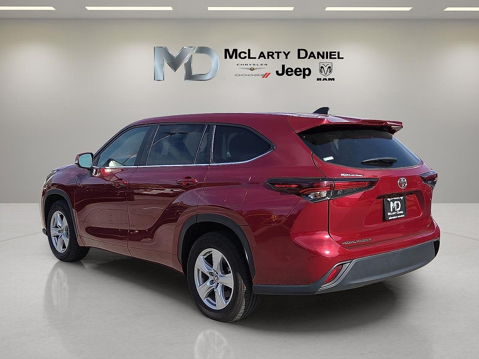 2024 Toyota Highlander LE