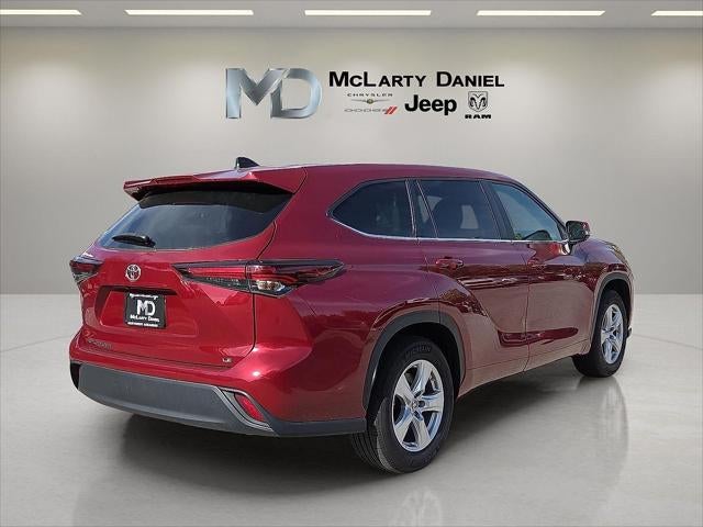 2024 Toyota Highlander LE