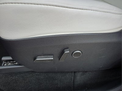 2025 Tesla Model Y Long Range Dual Motor Rear-Wheel Drive