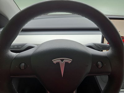 2025 Tesla Model Y Long Range Dual Motor Rear-Wheel Drive