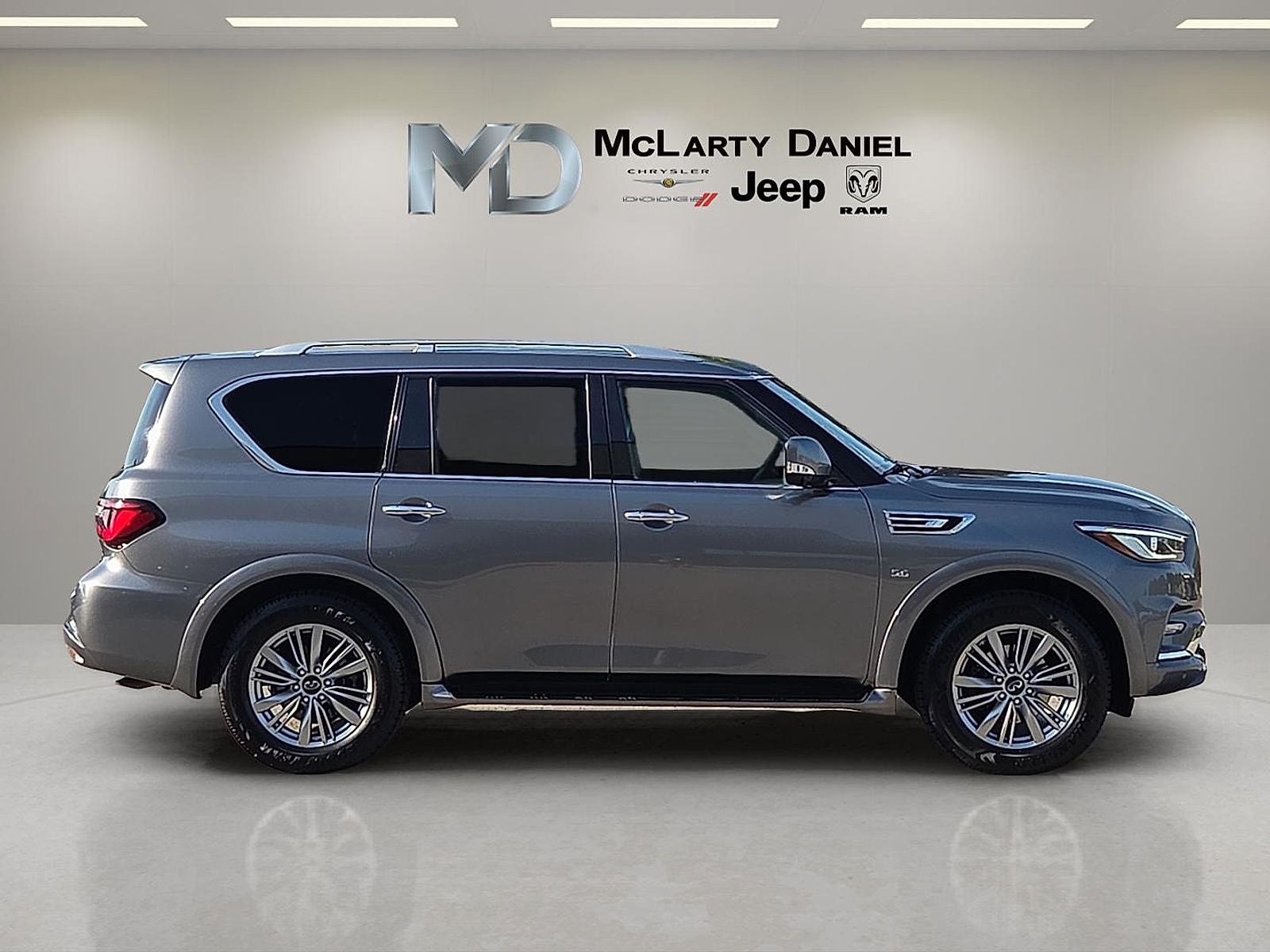 2020 INFINITI QX80 LUXE AWD
