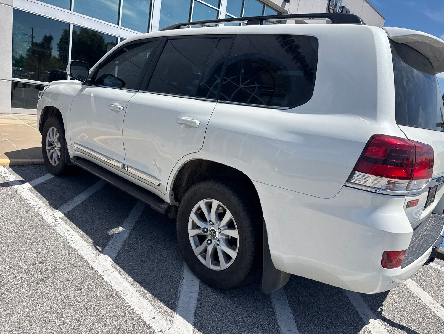 2017 Toyota Land Cruiser Base