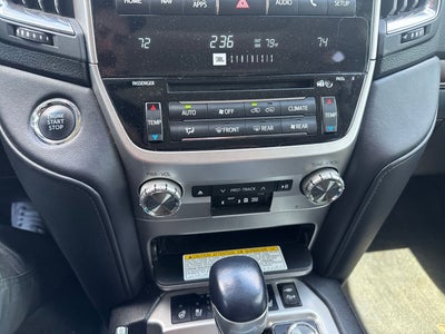2017 Toyota Land Cruiser Base