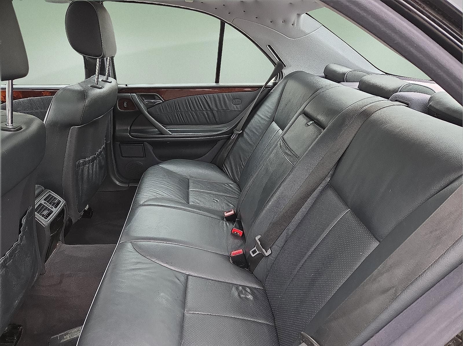 2002 Mercedes-Benz E 320 E 320