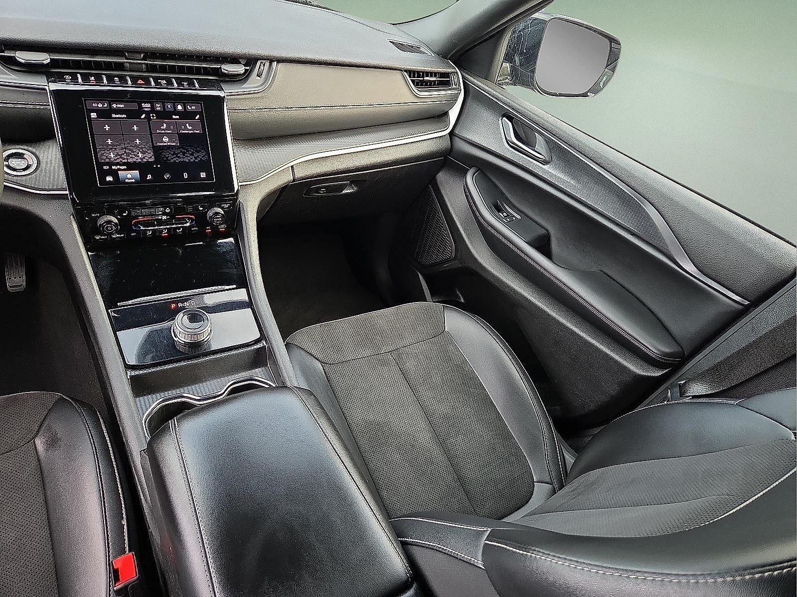 2024 Jeep Grand Cherokee L Altitude 4x4