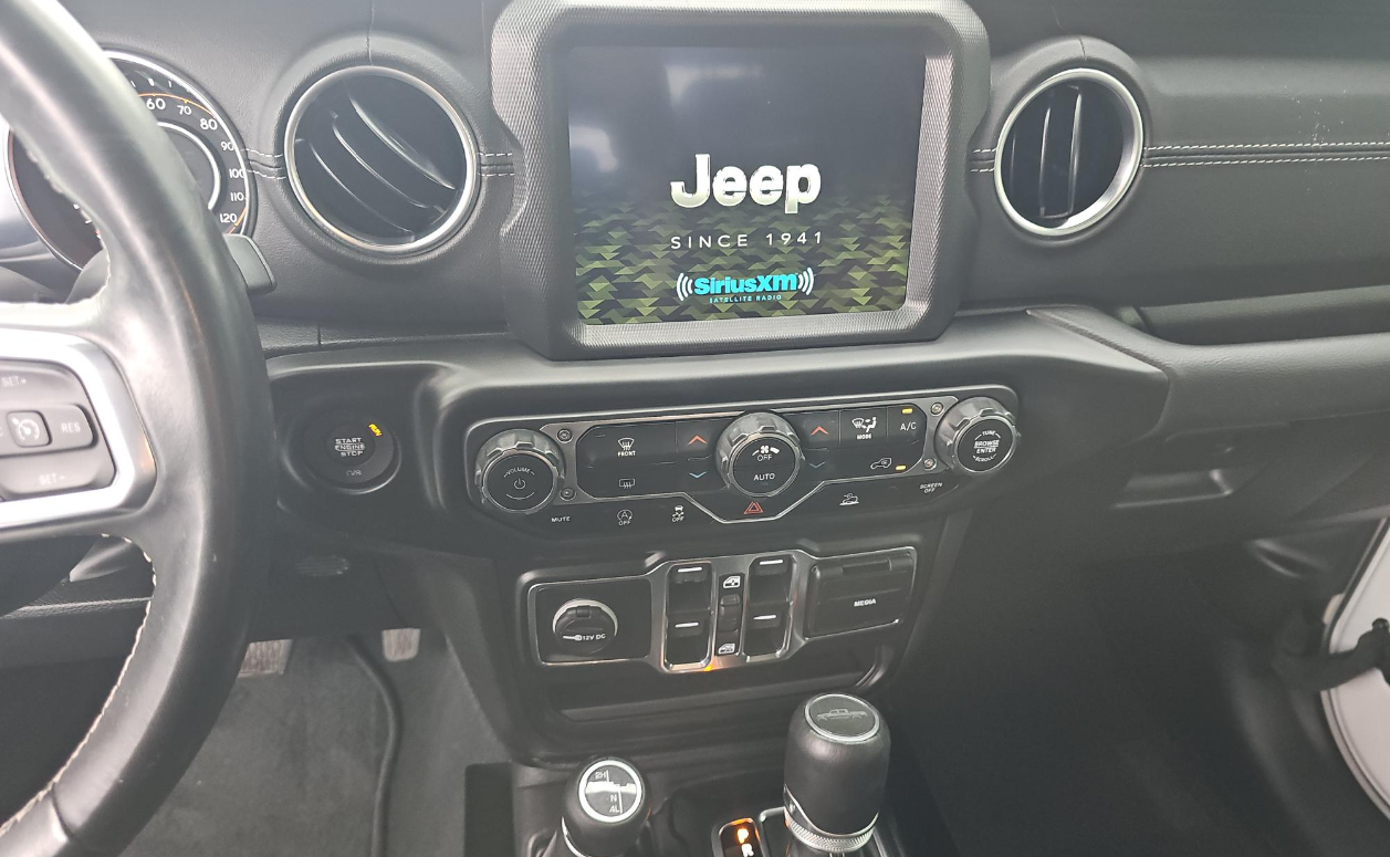 2022 Jeep Gladiator Overland