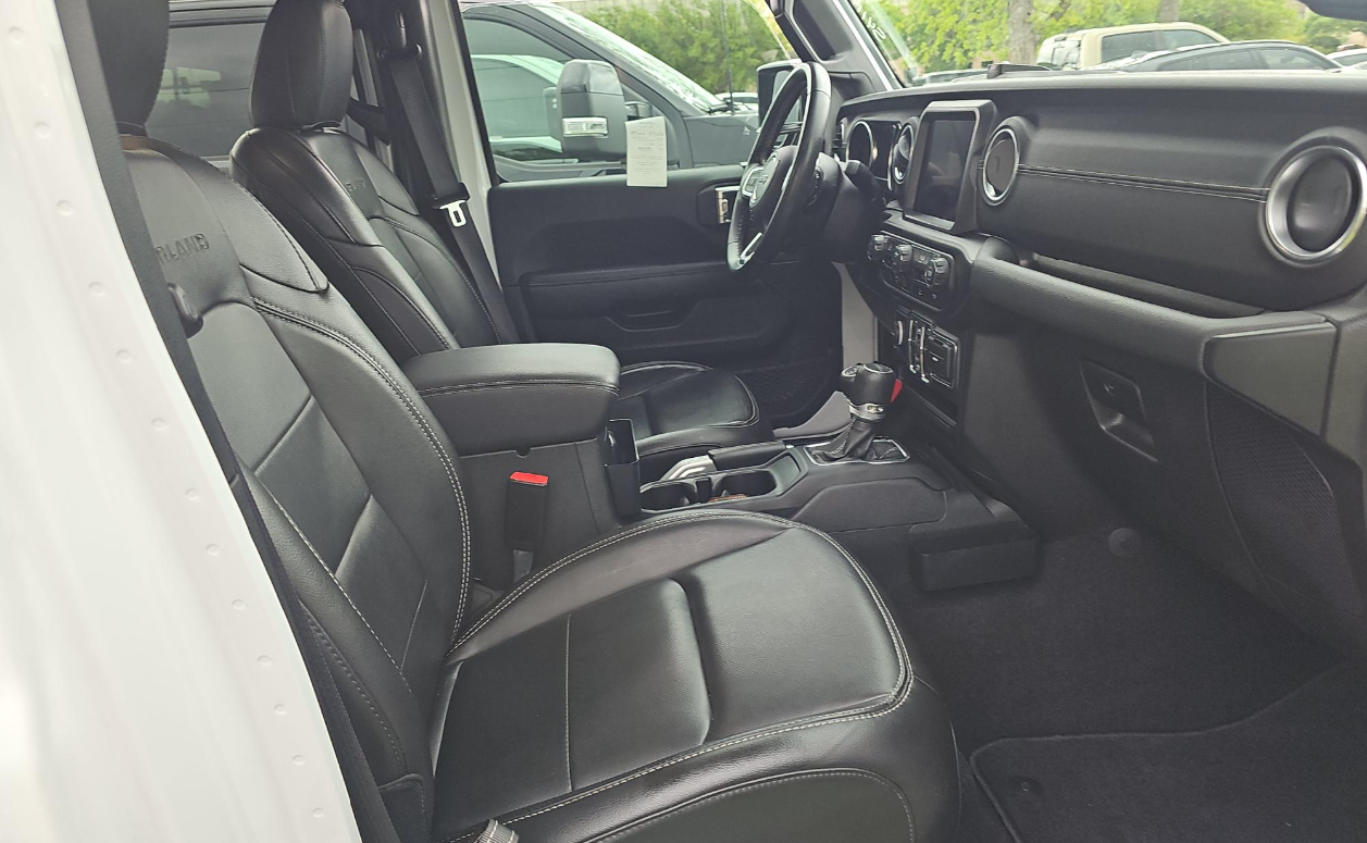 2022 Jeep Gladiator Overland