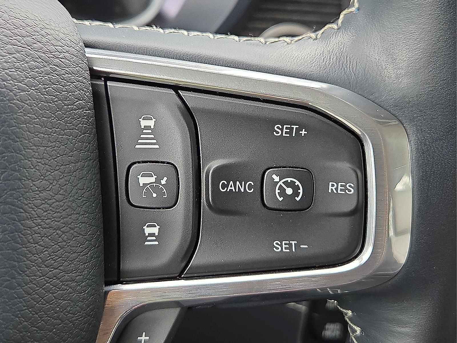 2023 RAM 1500 Limited Crew Cab 4x4 5'7' Box