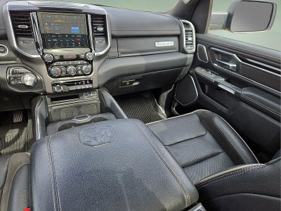 2022 RAM 1500 Laramie Crew Cab 4x4 5'7' Box