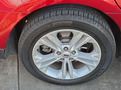 2017 Ford Taurus SEL