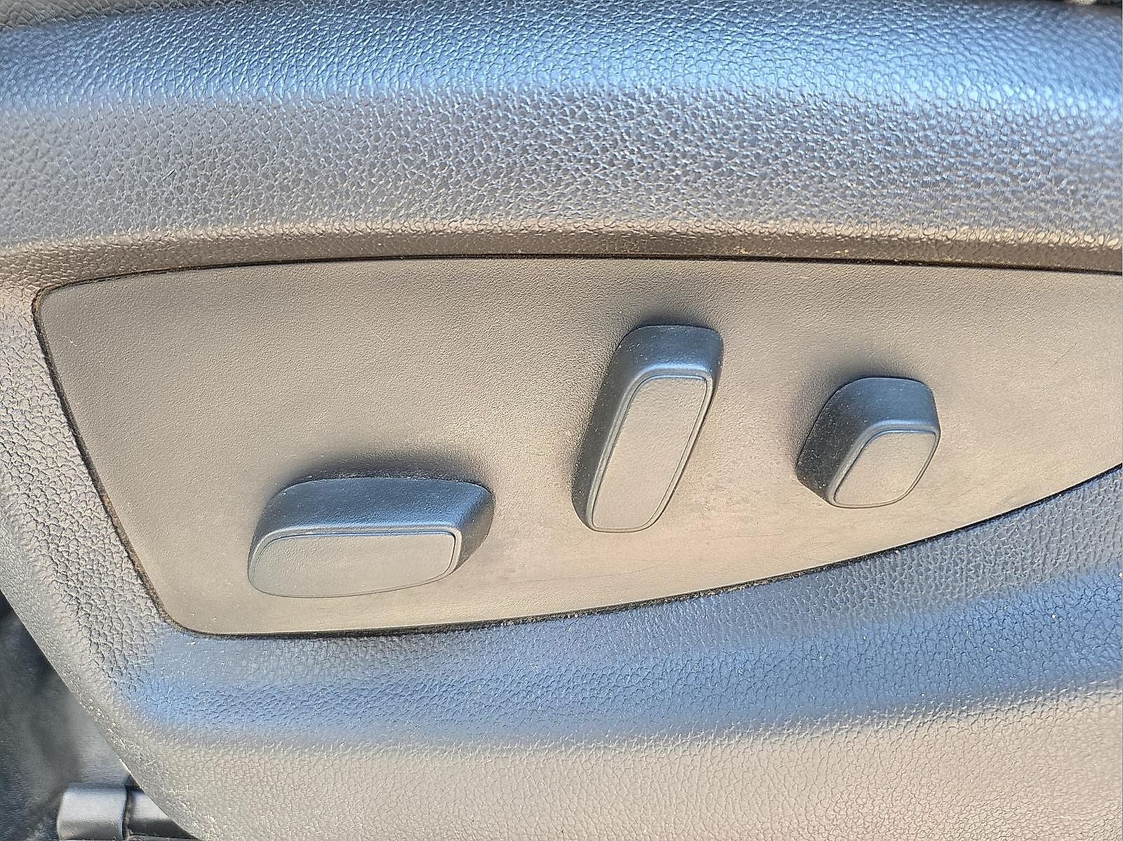 2016 Chevrolet Silverado 3500HD Chassis LT