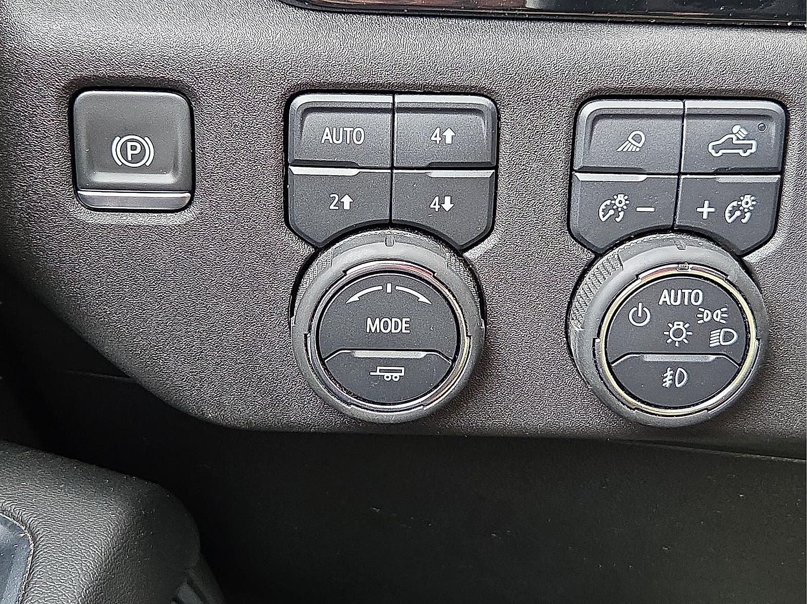 2025 Chevrolet Silverado 2500HD 4WD Crew Cab Standard Bed High Country