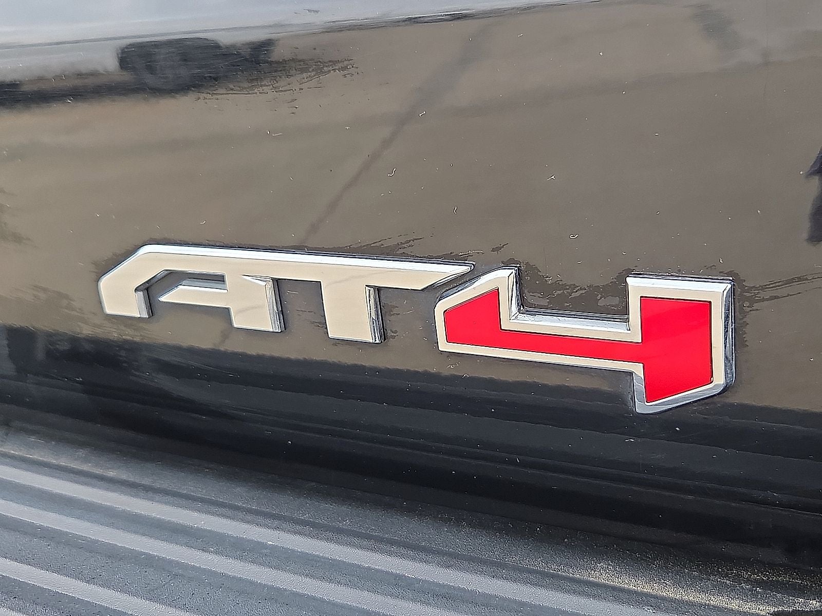 2023 GMC Yukon 4WD AT4