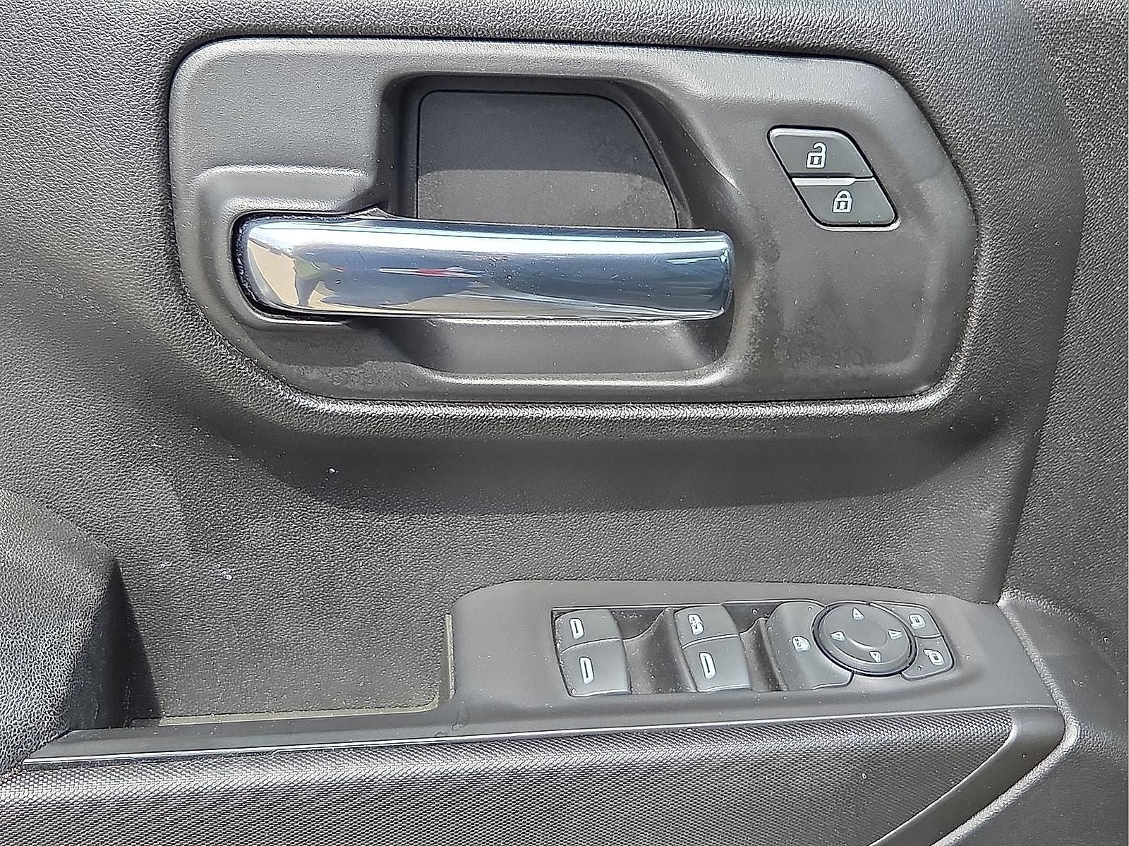 2023 GMC Sierra 1500 4WD Crew Cab Short Box Pro