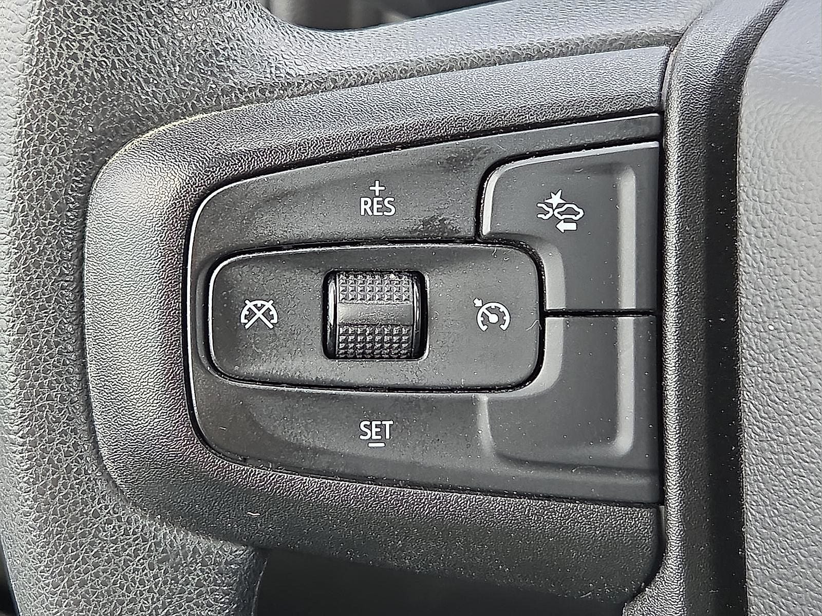 2023 GMC Sierra 1500 4WD Crew Cab Short Box Pro