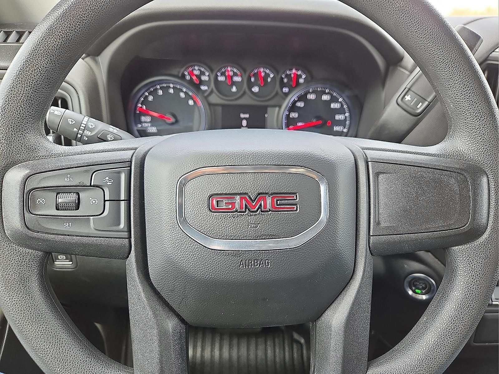 2023 GMC Sierra 1500 4WD Crew Cab Short Box Pro