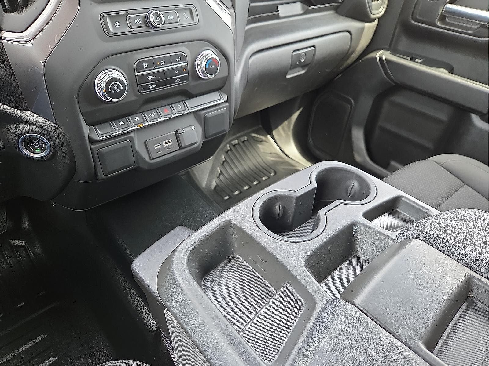 2023 GMC Sierra 1500 4WD Crew Cab Short Box Pro