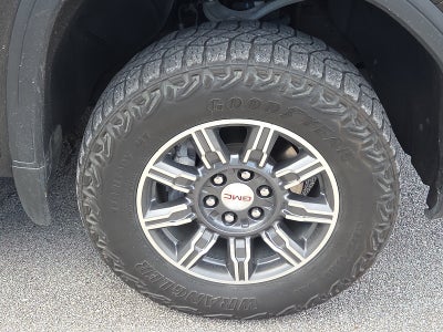 2024 GMC Sierra 1500 4WD Crew Cab Short Box AT4