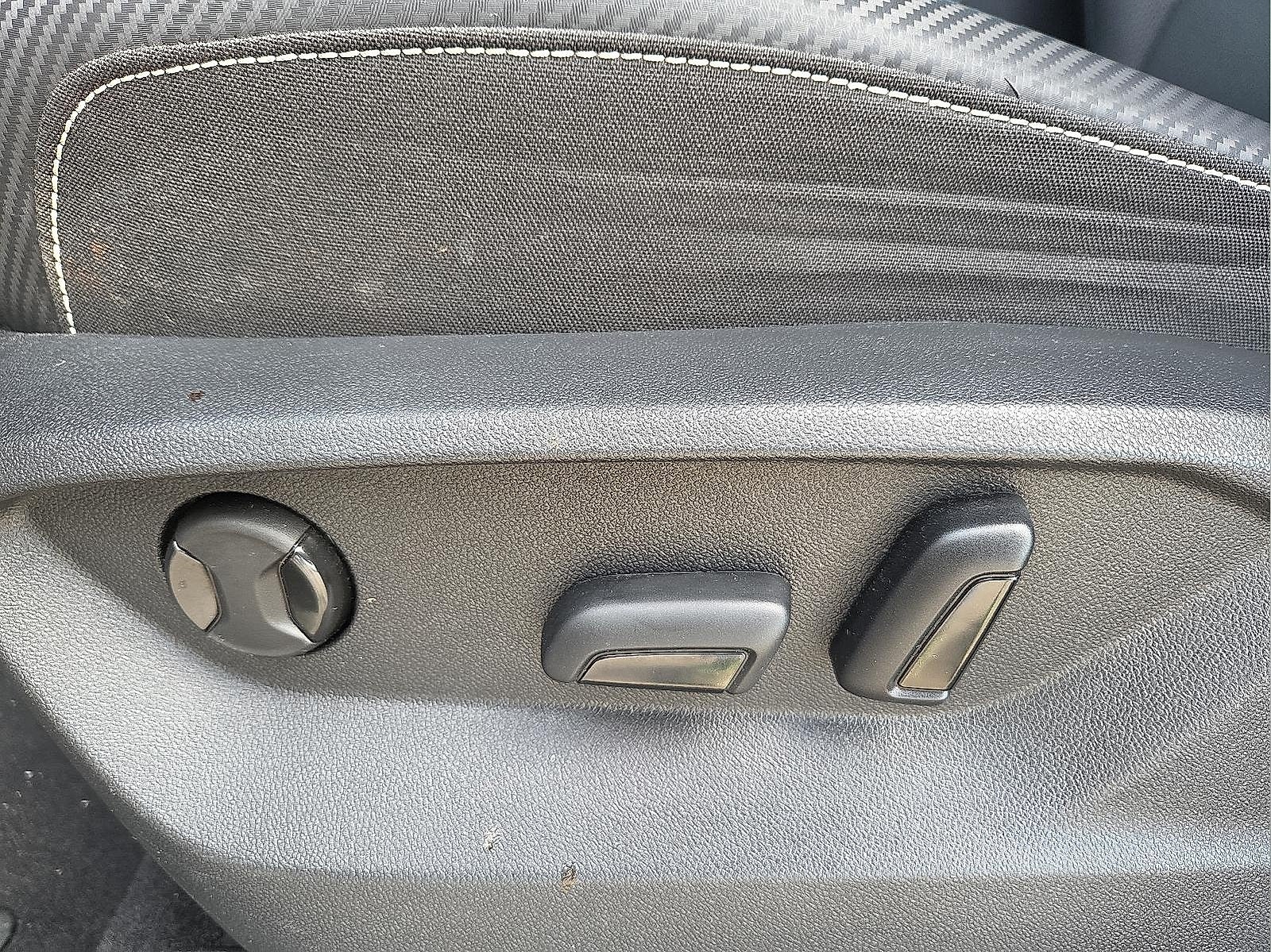 2024 Volkswagen Atlas Cross Sport 2.0T SE