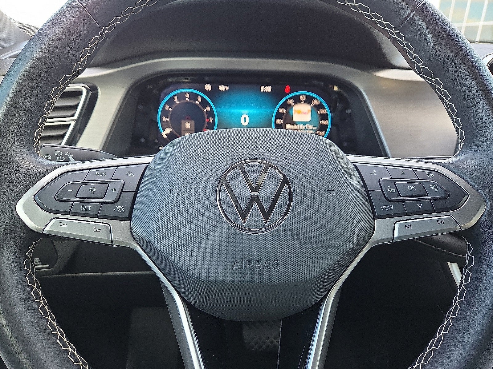 2024 Volkswagen Atlas Cross Sport 2.0T SE