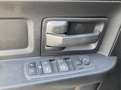 2022 RAM 1500 Classic Tradesman Crew Cab 4x4 5'7' Box