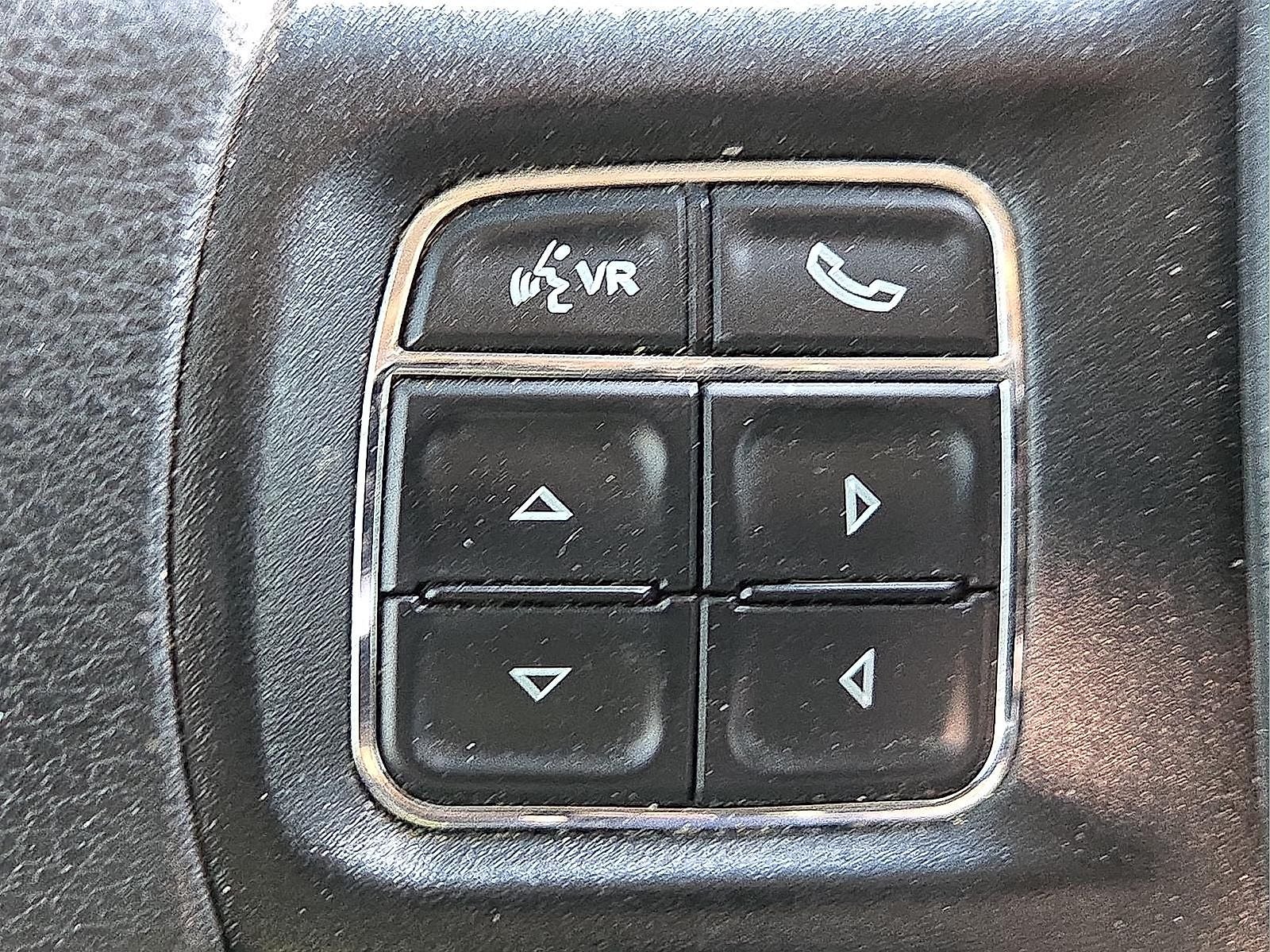 2022 RAM 1500 Classic Tradesman Crew Cab 4x4 5'7' Box