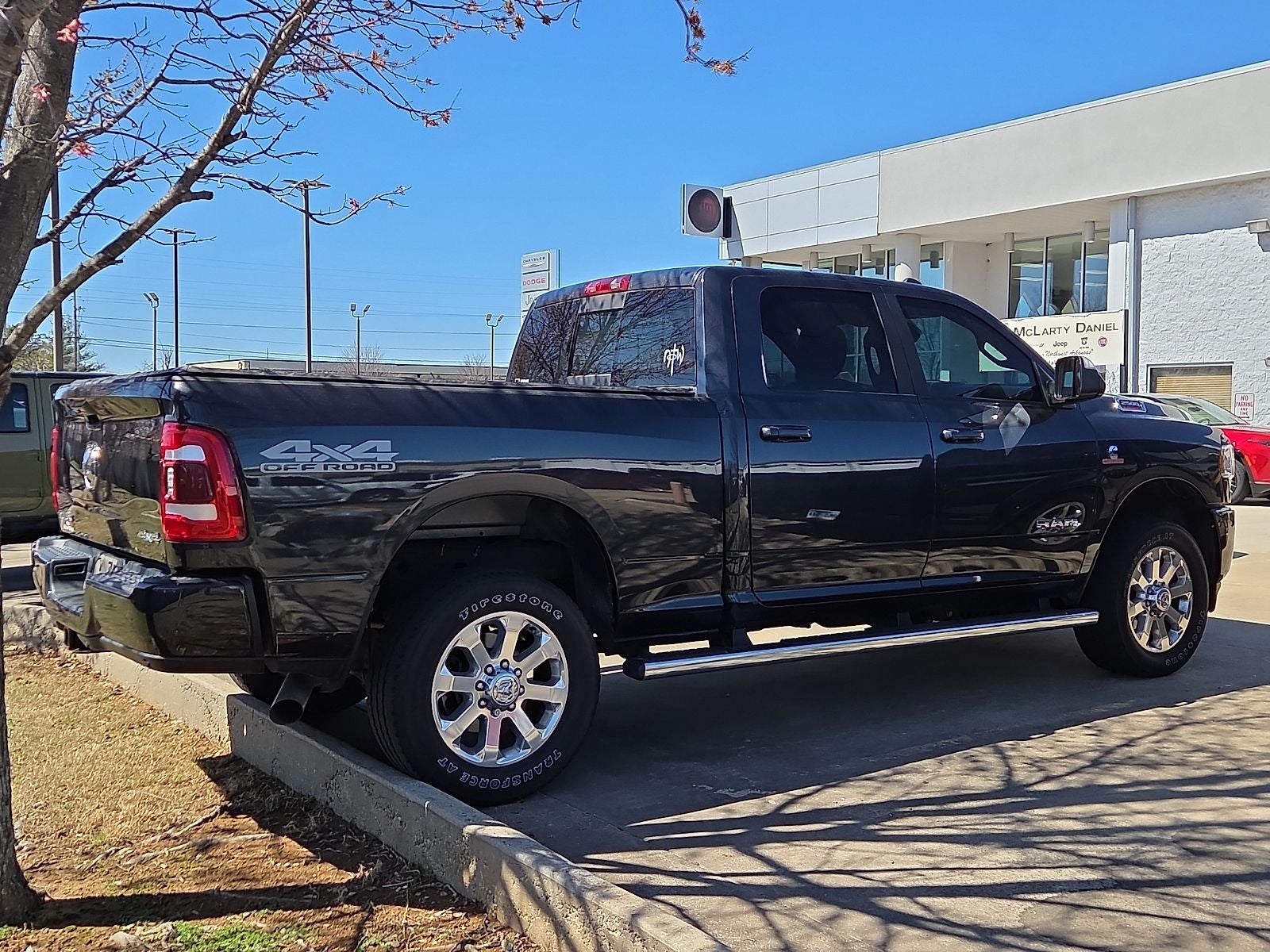 2021 RAM 2500 Big Horn Crew Cab 4x4 6'4' Box