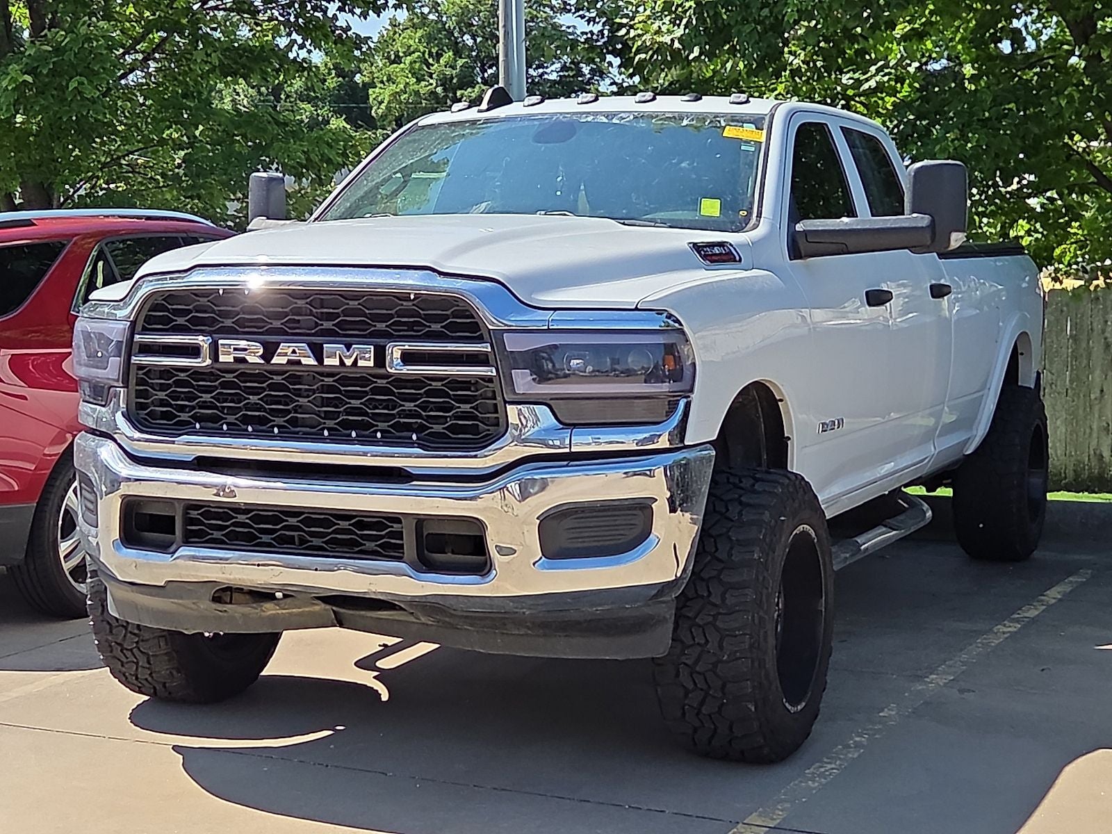 2022 RAM 2500 Tradesman Crew Cab 4x4 8' Box