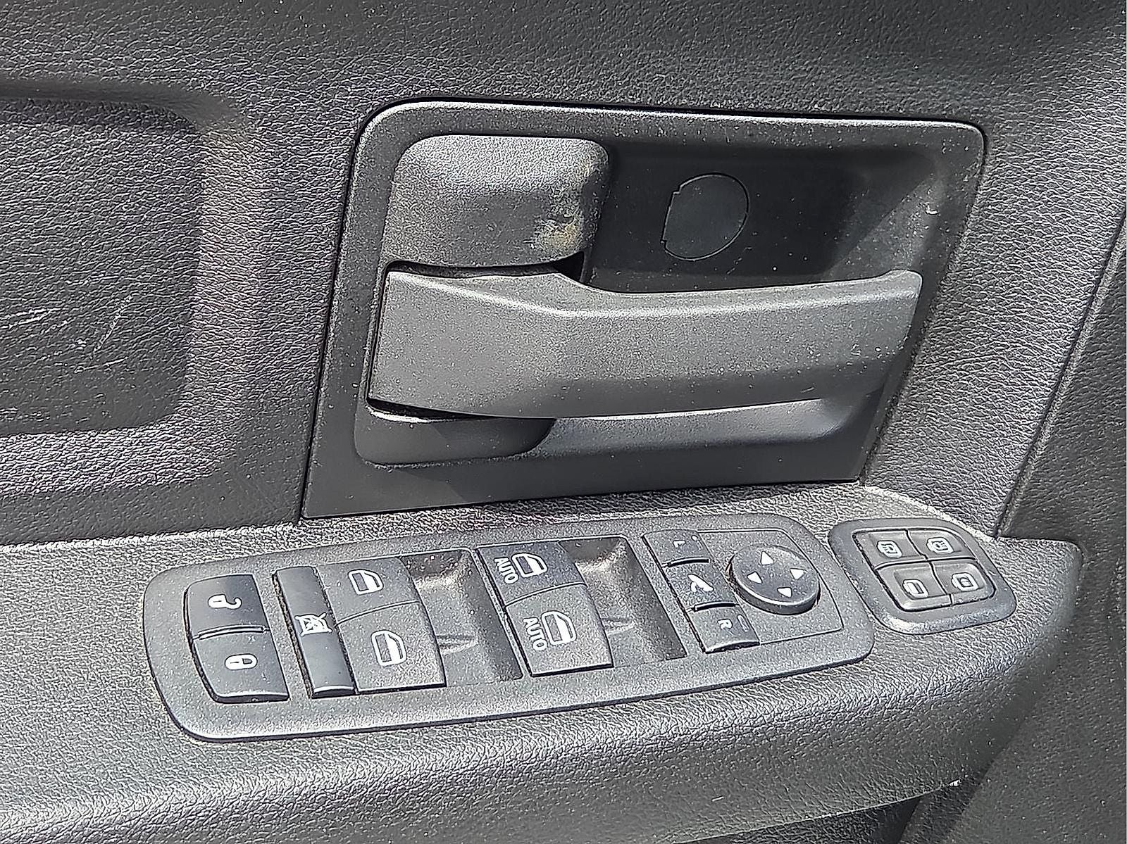 2023 RAM 2500 Tradesman Crew Cab 4x4 8' Box