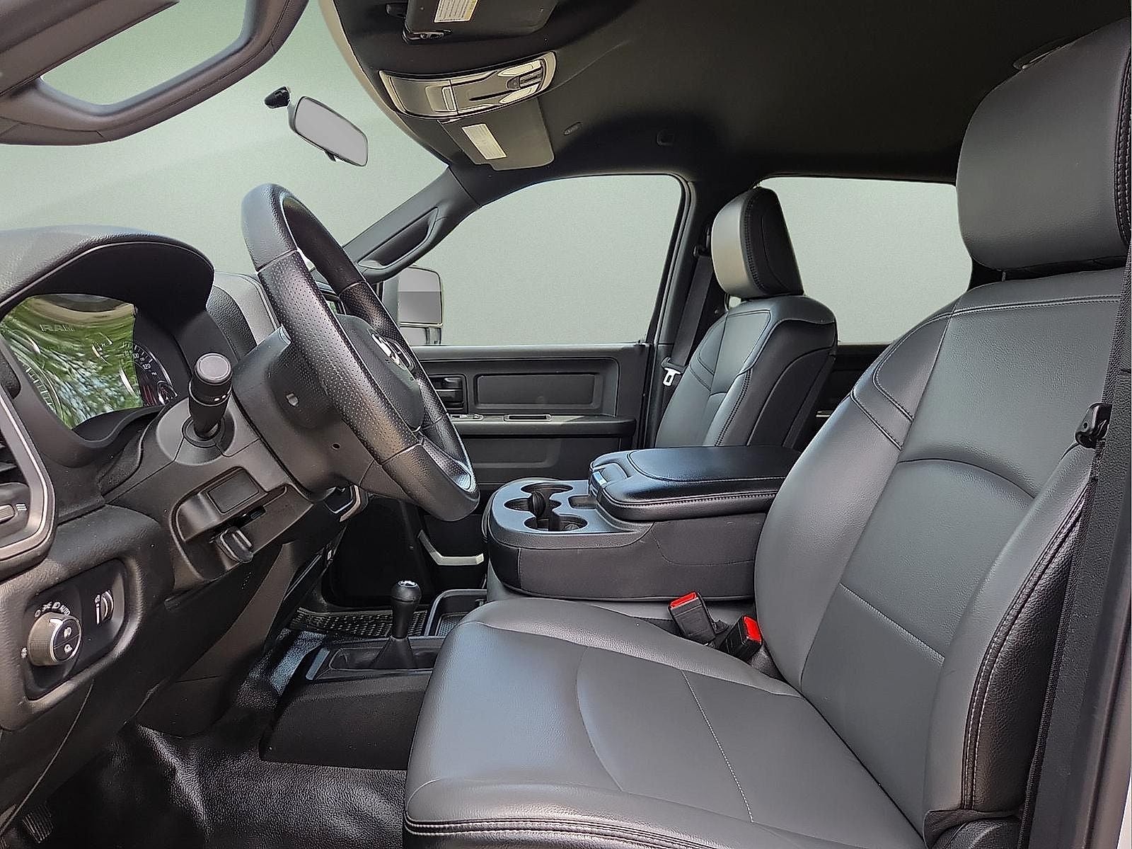 2023 RAM 2500 Tradesman Crew Cab 4x4 8' Box