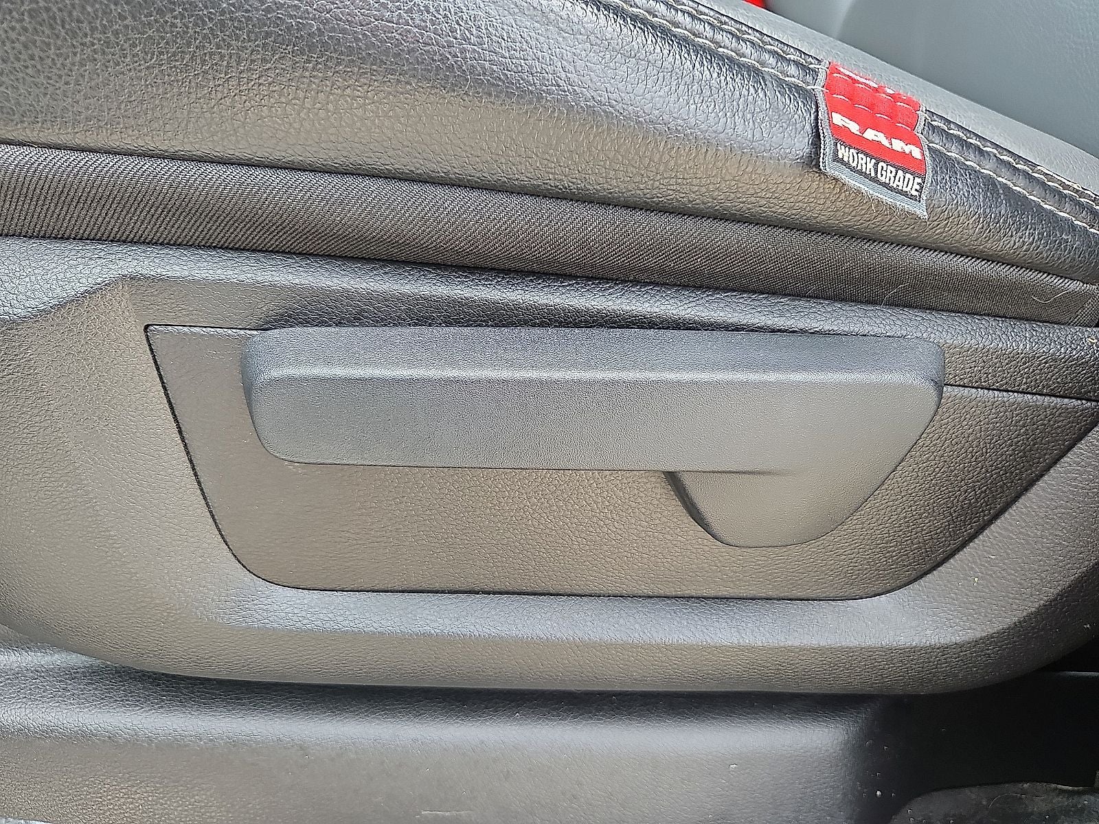 2023 RAM 2500 Tradesman Crew Cab 4x4 8' Box