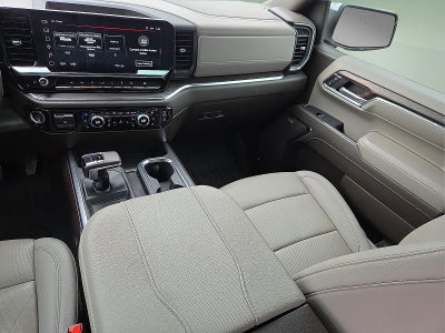 2024 GMC Sierra 1500 4WD Crew Cab Short Box SLT