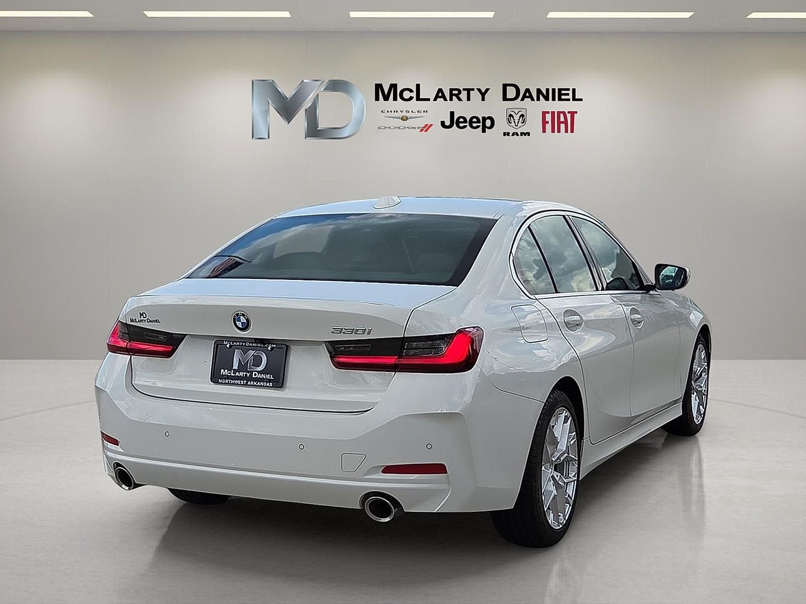 2025 BMW 330i 330i