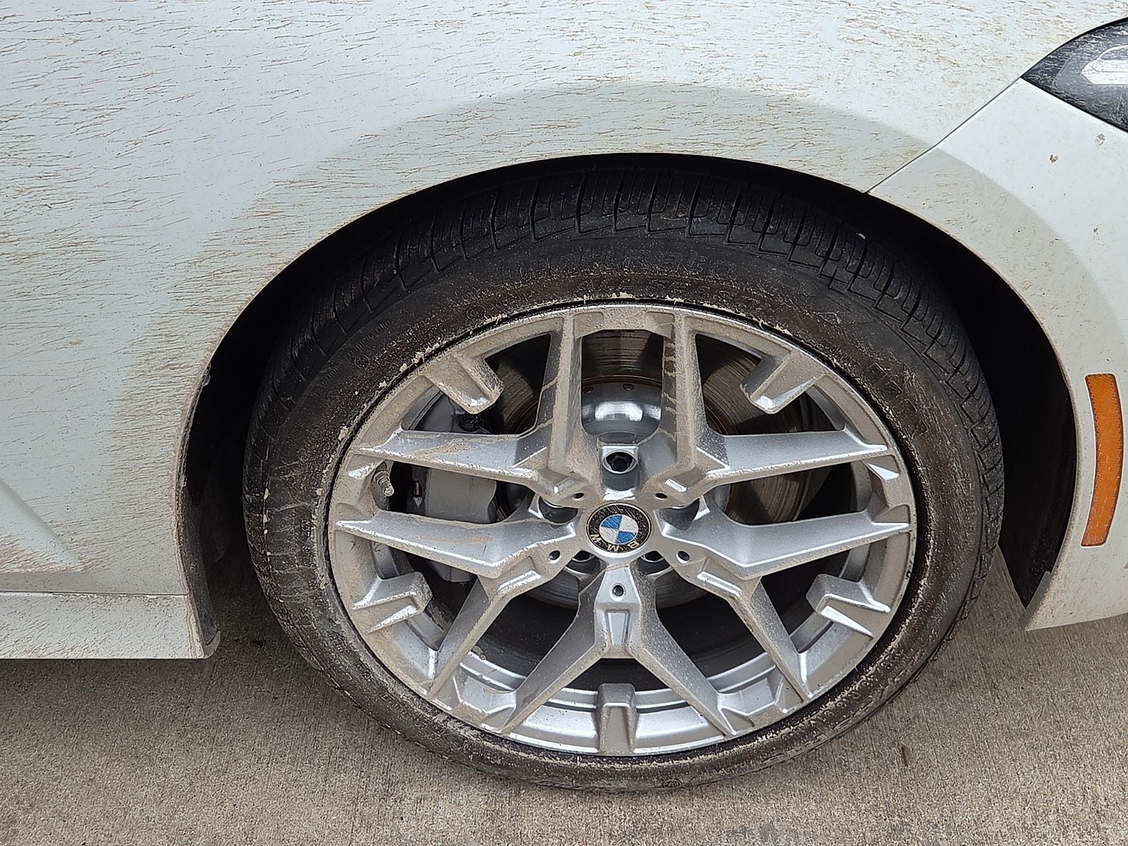 2025 BMW 330i 330i