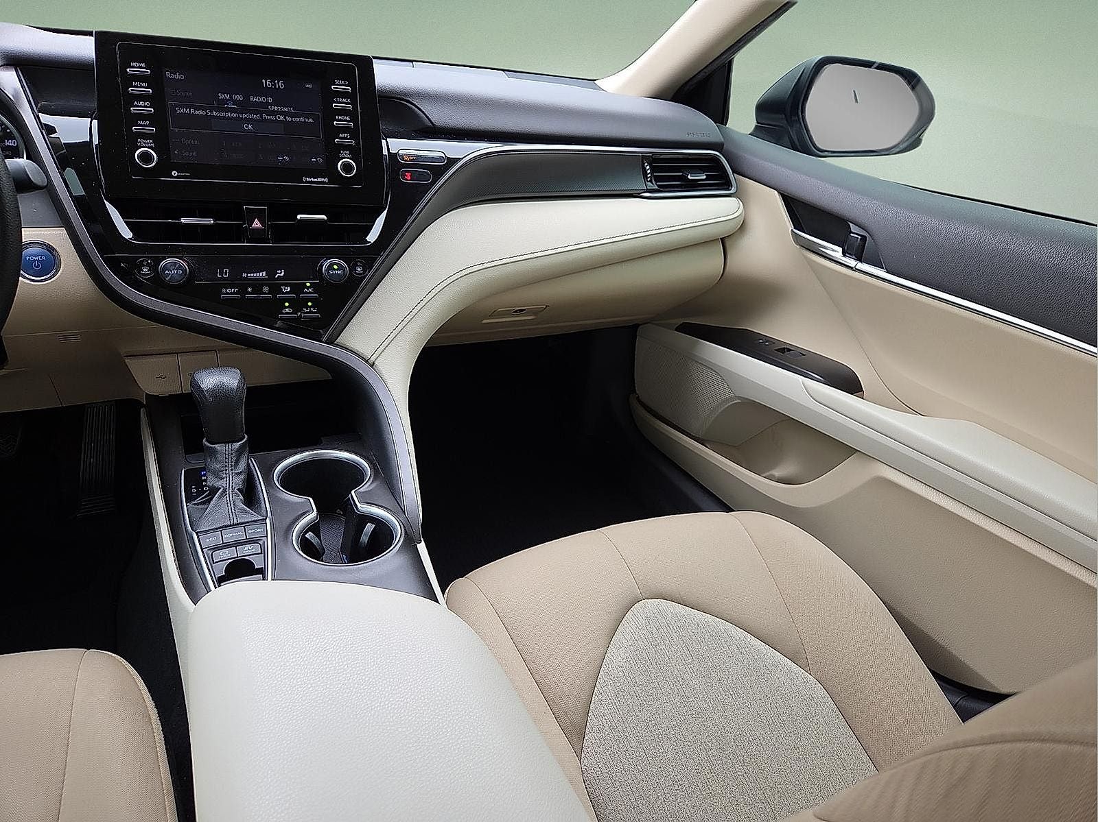 2021 Toyota Camry LE Hybrid