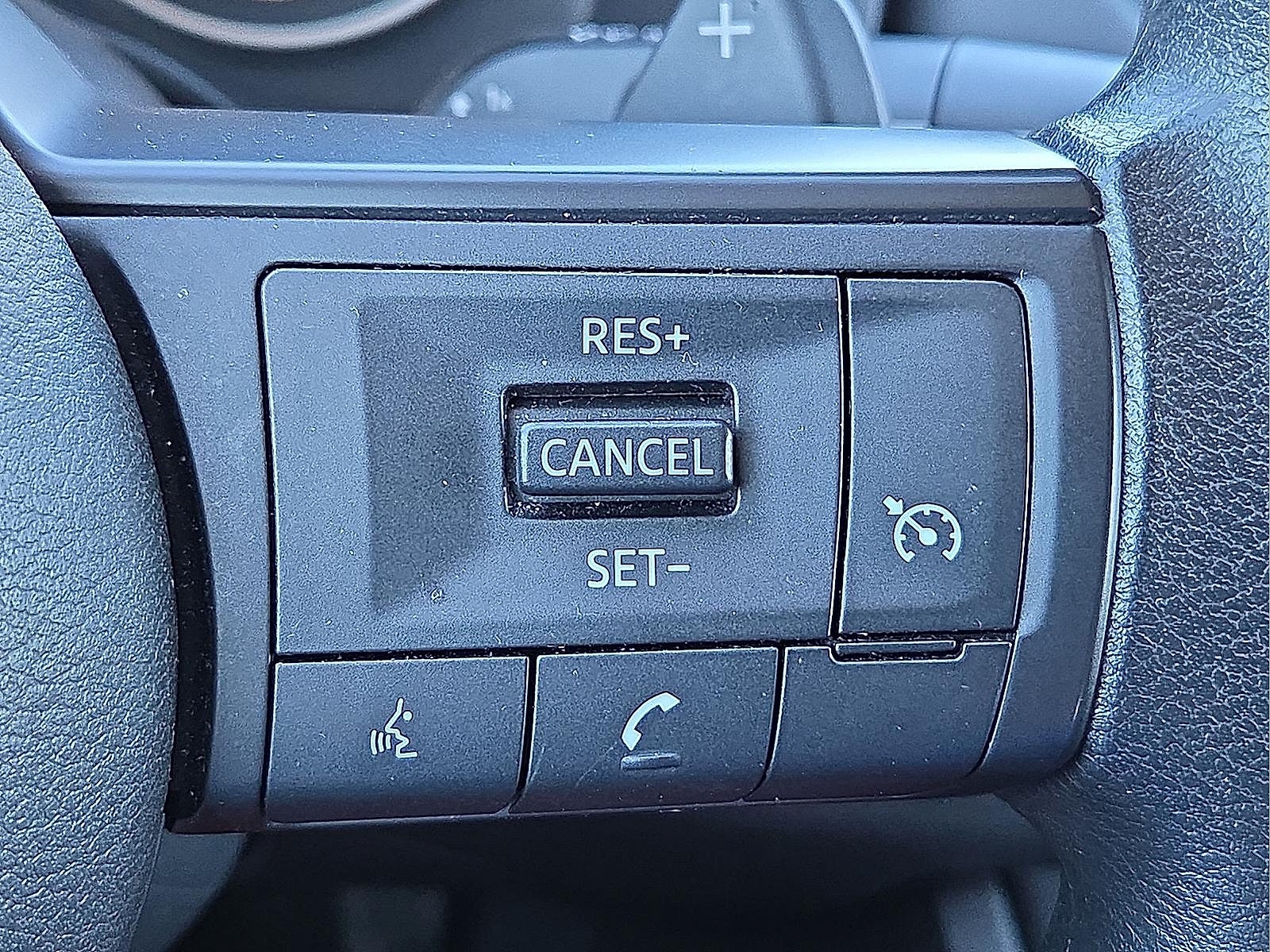 2023 Nissan Rogue S FWD