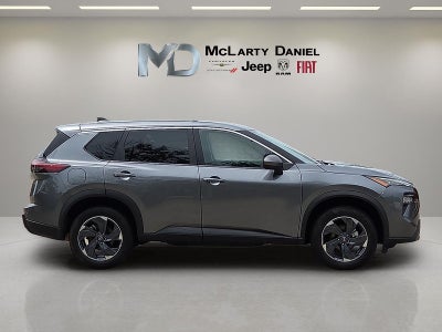 2025 Nissan Rogue SV FWD