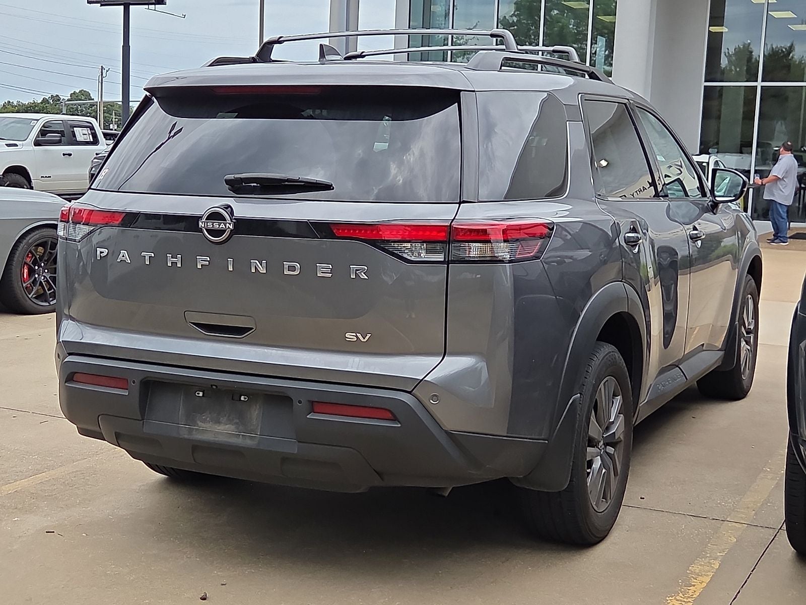 2024 Nissan Pathfinder SV FWD
