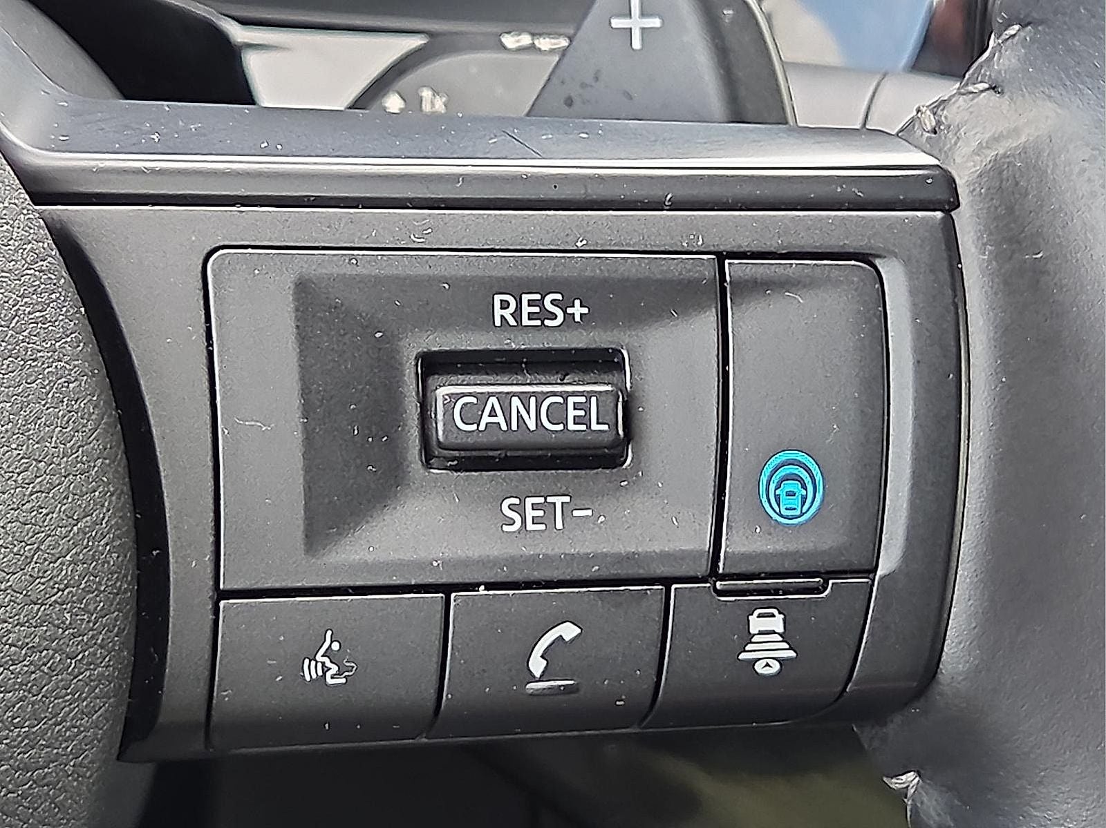 2025 Nissan Pathfinder SV FWD